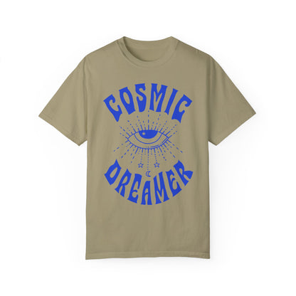 Mystical graphic tee featuring a spiritual eye, cosmic dreamer typography, and celestial design. Perfect for vintage-inspired outfits, boho rebel style, and night sky aesthetics.