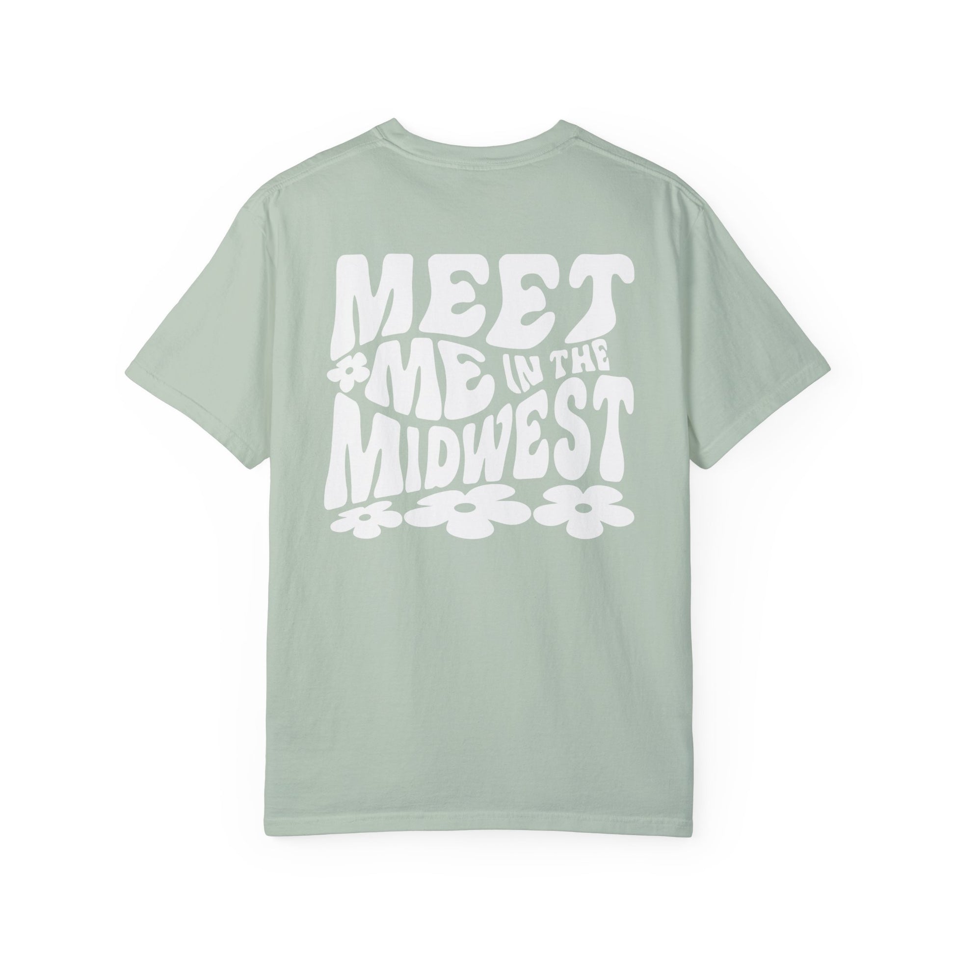 Retro Midwest shirt with bold floral graphic design and "Meet Me in the Midwest" text. Perfect for casual outfits, Midwest road trips, or trendy Midwest looks, combining comfort and style effortlessly. 